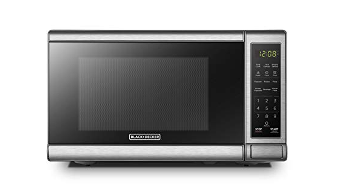 BLACK+DECKER EM720CB7 Digital Microwave Oven with Turntable Push-Button Door